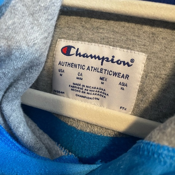 Men’s Champion hoodie - Picture 2 of 3